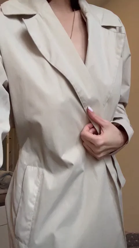 Office Slut's Trench Coat Tease: Bare Pussy to Work!