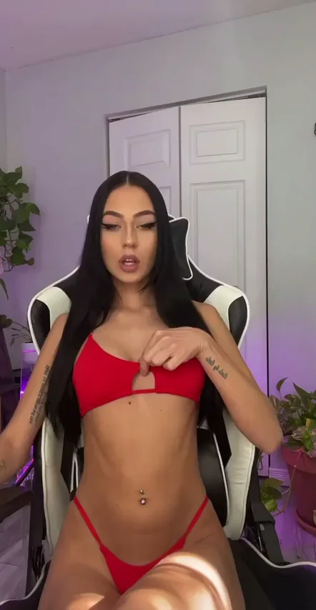 Feeling a little extra horny today