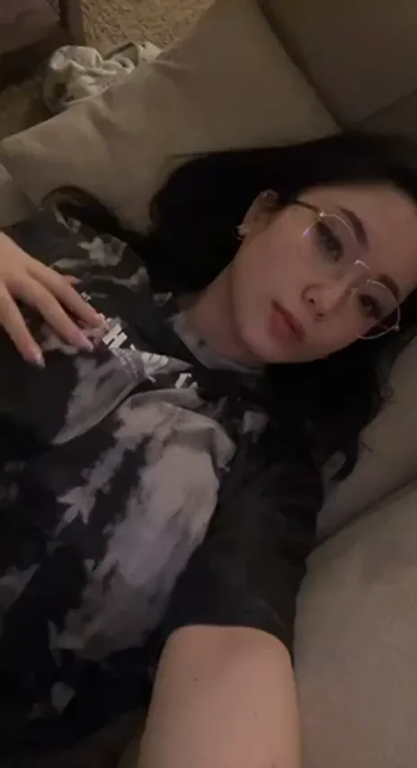 Streetwalker Tease: Do My 32G Slutty Tits Fool Ya?