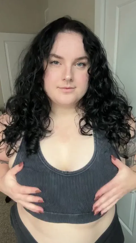 Hump day titty drop (OC)