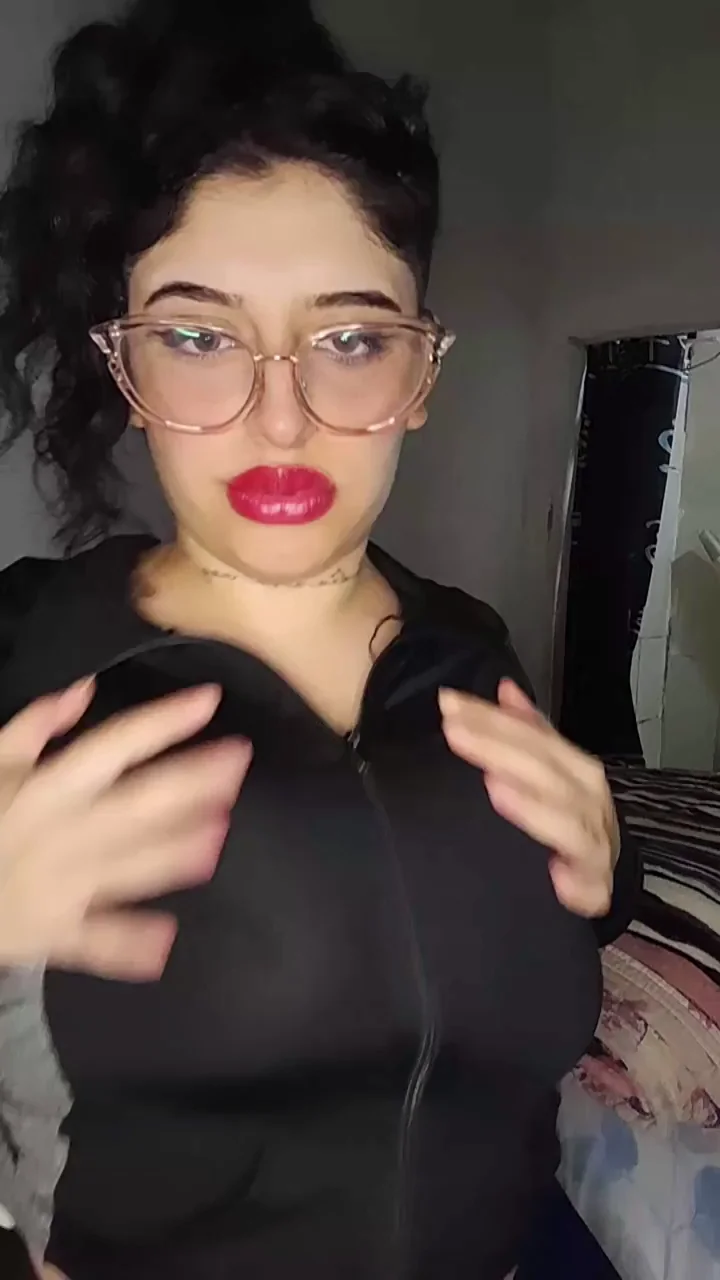 Jiggly Latina's Massive Tits Bounce 😍🔥