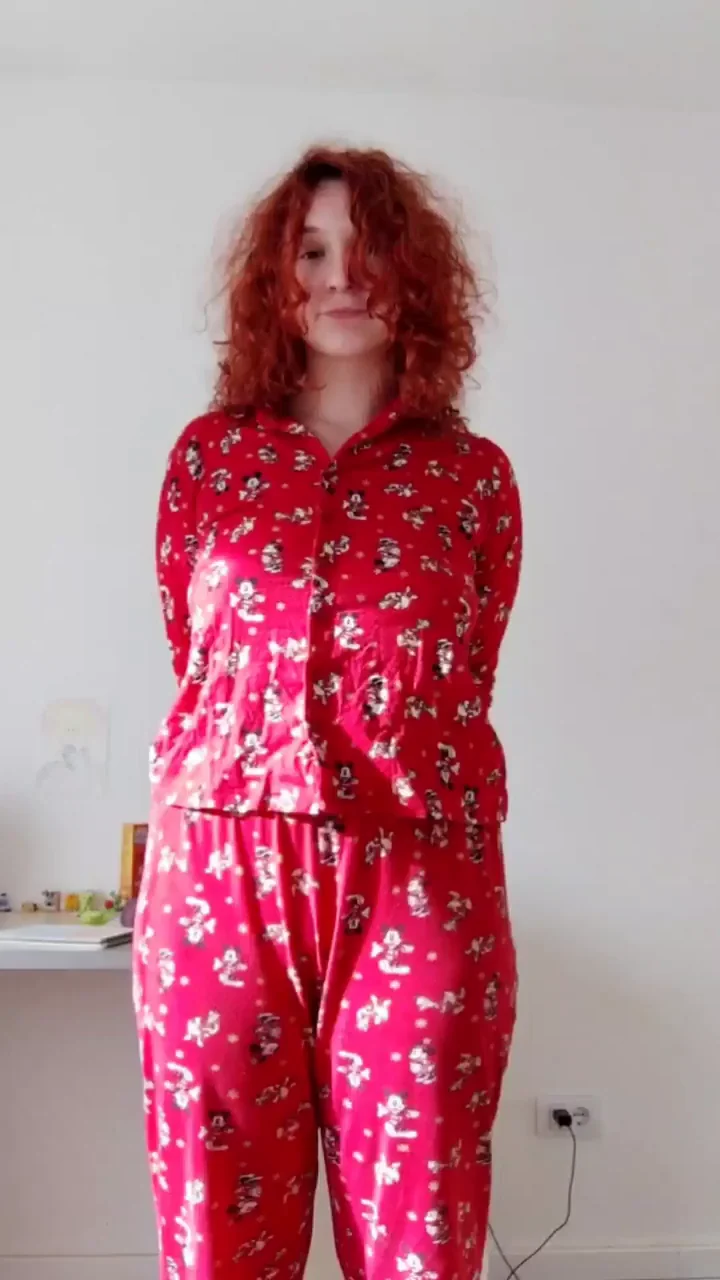 Redhead Cutie Bursts Out of Pajamas: Bubble Butt Reveal