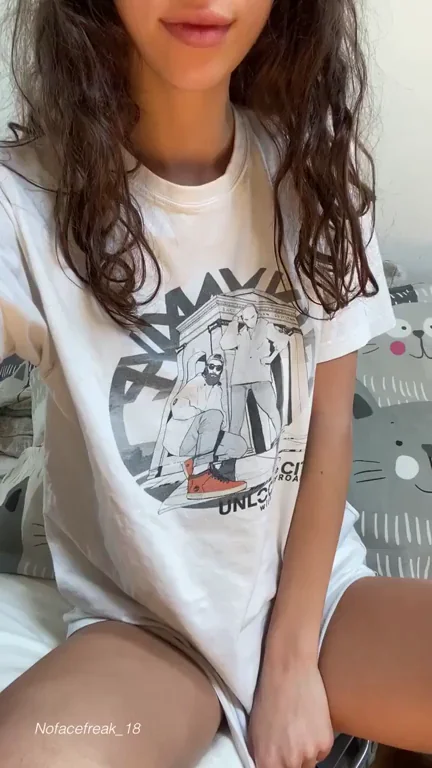 Jerk Off to My Juicy Pussy? 😈💦