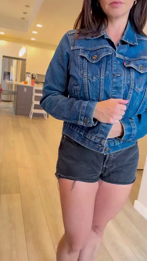 MomBod MILF Teases with Massive Tits in Open Denim Jacket