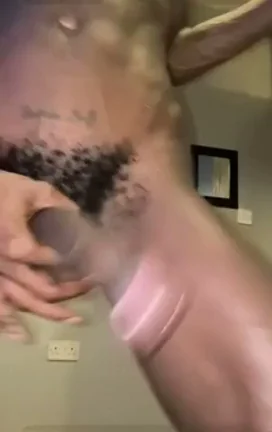 Hypno-Snake: Watch This Thick Throbber Sway and Slap