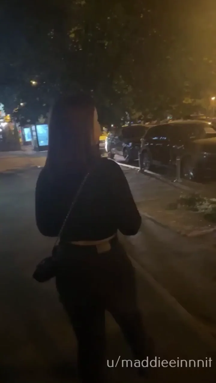 Pull my hair while you eat my ass