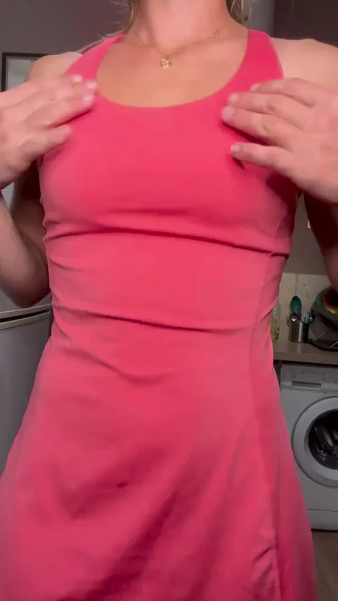 Need Your Hands on My Juicy Boobs 😍🍈🍈