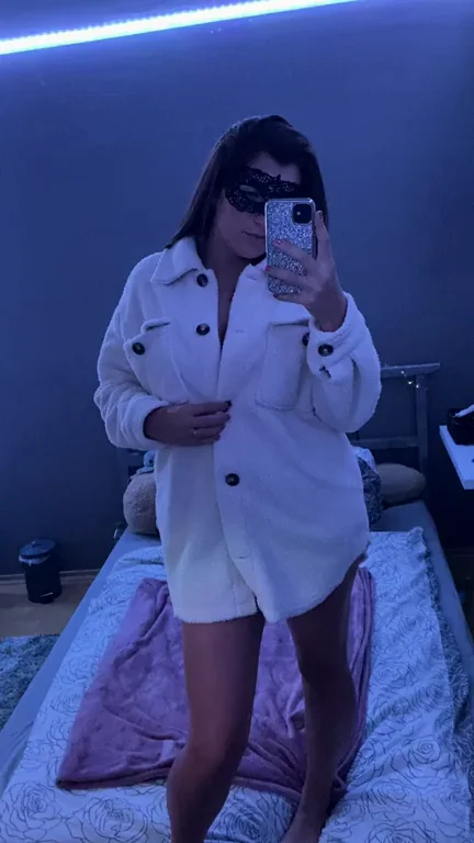 Deleted because someone said I was ugly... reuploaded because I love myself ?