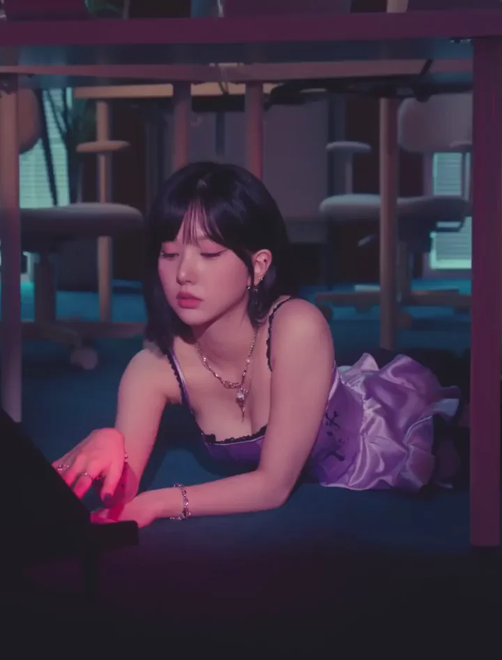 (VIVIZ) EUNHA - 'MANIAC' MV Cut