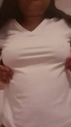 Small Perky Tits Tease? What You Thinkin'? 😏🍒