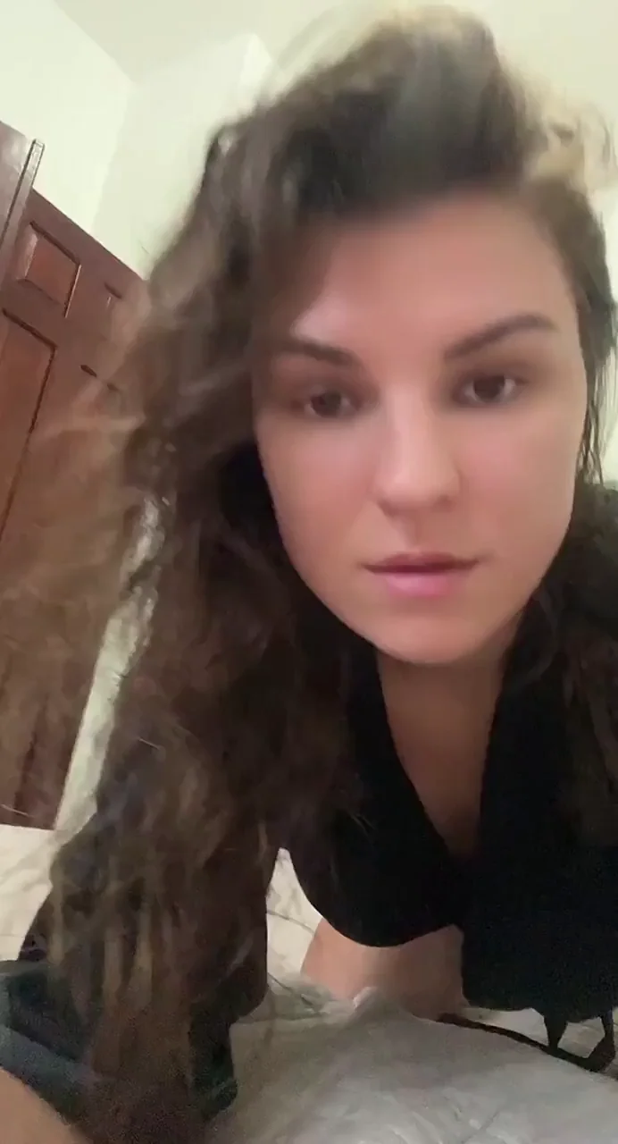tfw you're very single and have no one to send nudes to so you make a Reddit account because someone should see you naked