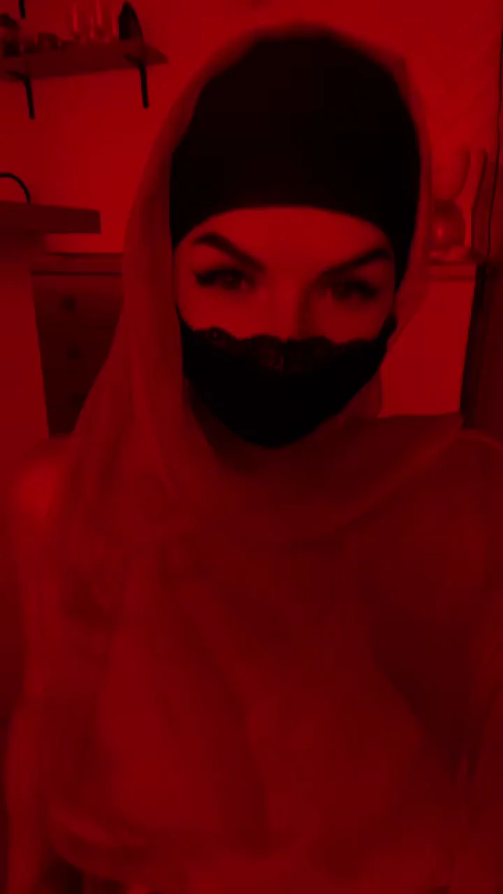 Do you like red?