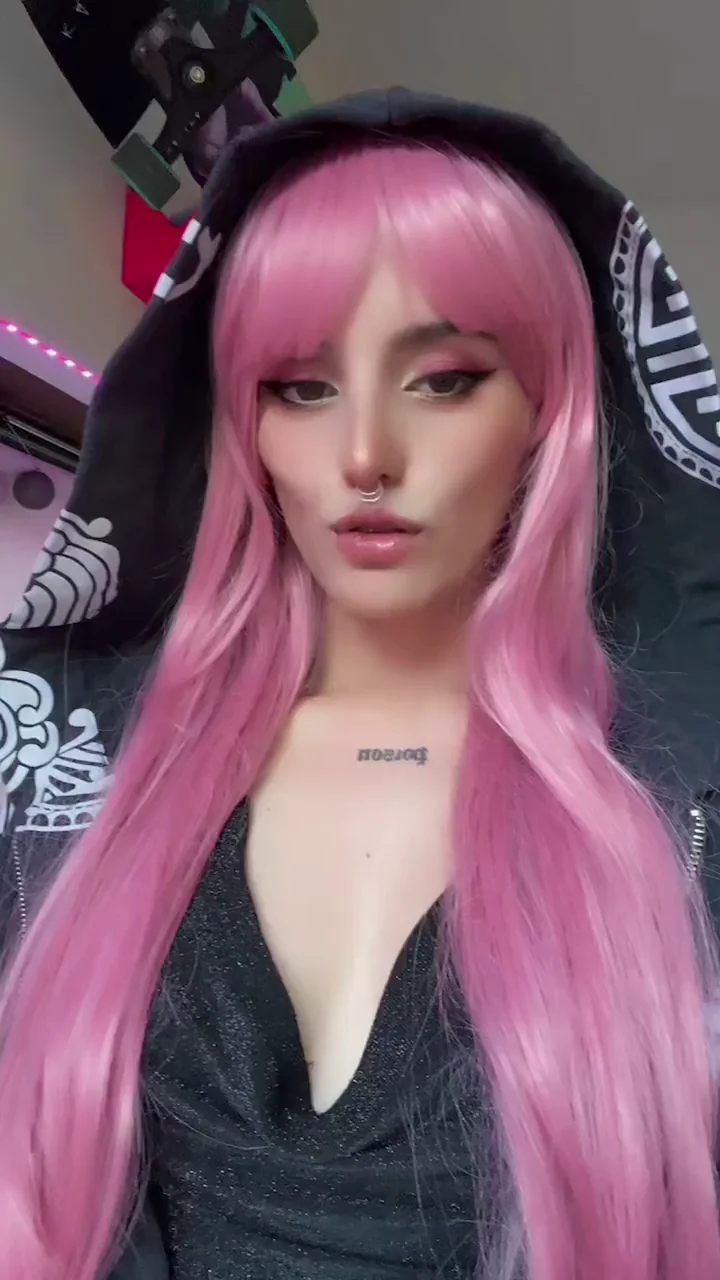 Latina Slut Rocks Pink Wig & Cum Goggles for Safe Jerk-Off Fun 😈💦👓