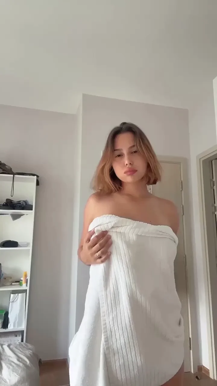 Towel Drop Tease: Milkers Out, Pussy on Full Display