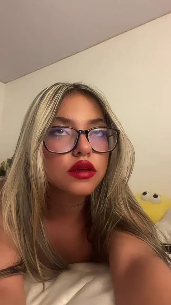 It kinda makes me horny posting this on reddit🤭