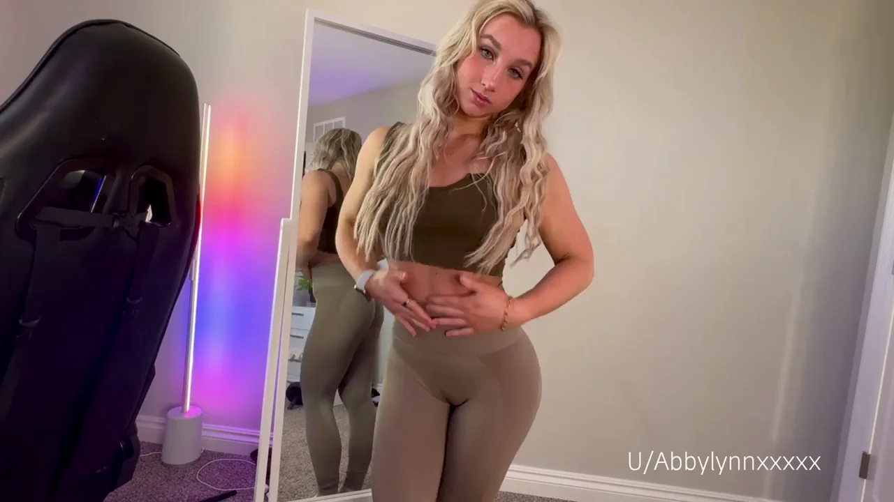Tanned Peach in Tight Yoga Pants 🍑🔥