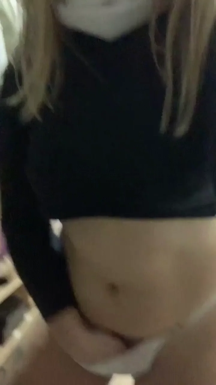 Ovulating Slut's Body Craves Hot Breeding Cum 💦🤰