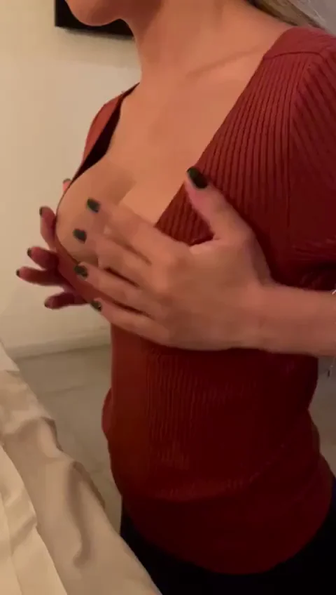 Boobs reveal!