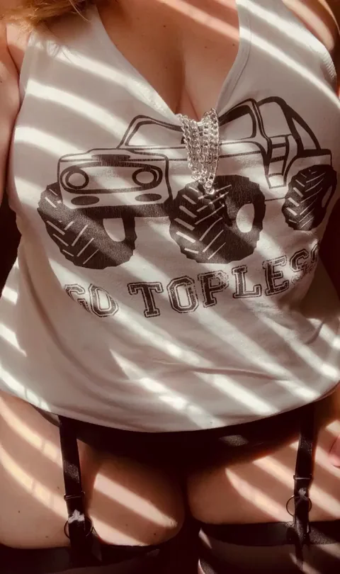 Jeep Parts Delivered, Baby? Check My Huge Tits Tease First 🫦✨🔥🍈🍈