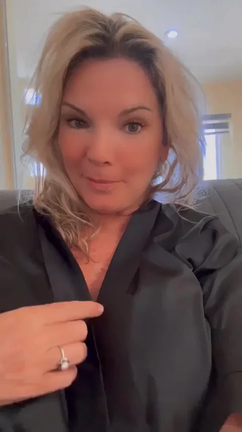 Risky Public Outing with My Massive MILF Titties