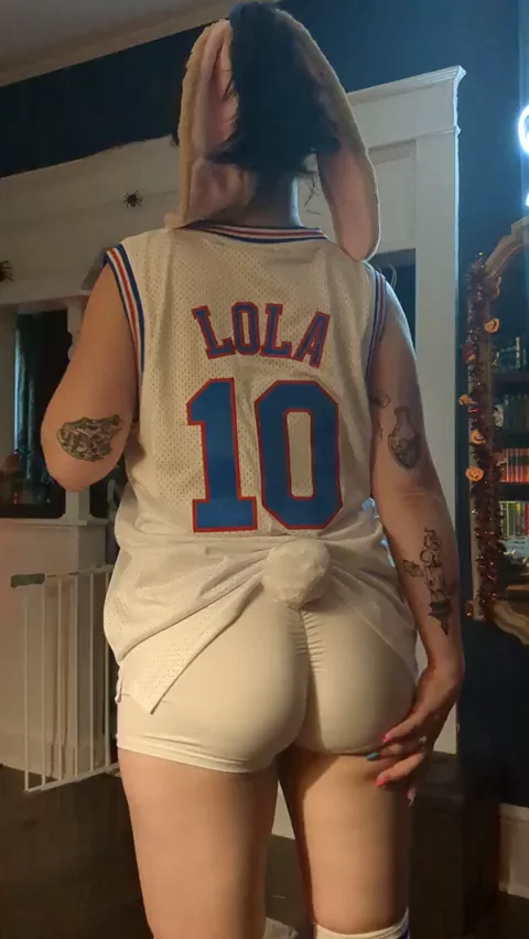 Lola's Juicy PAWG Booty in New Basketball Jersey Slutshoot 🍑🏀🔥