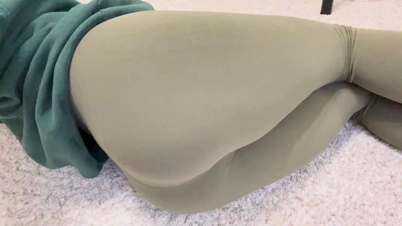 MILF's Massive PAWG Ass Tease Fest
