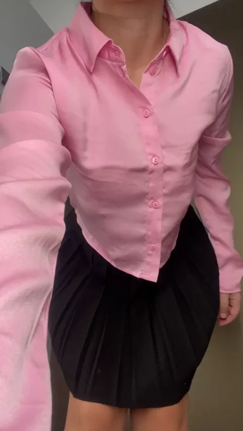 I never wear a bra in class,i hopr my teacher notices it
