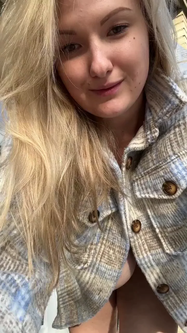 Blonde BBW MILF's Massive Titty Drop Reveal 😍💦