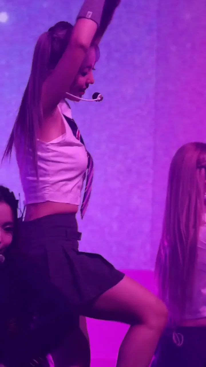 Yeseo from Kep1er Schoolgirl Tease 💜🔥