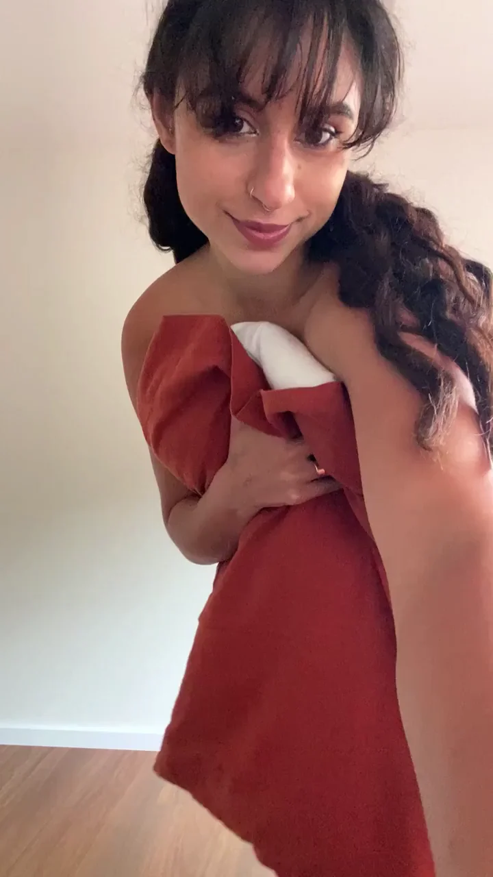 Feeling Super Horny 😈 Wanna Help This Busty Slut Out? 🍑💦