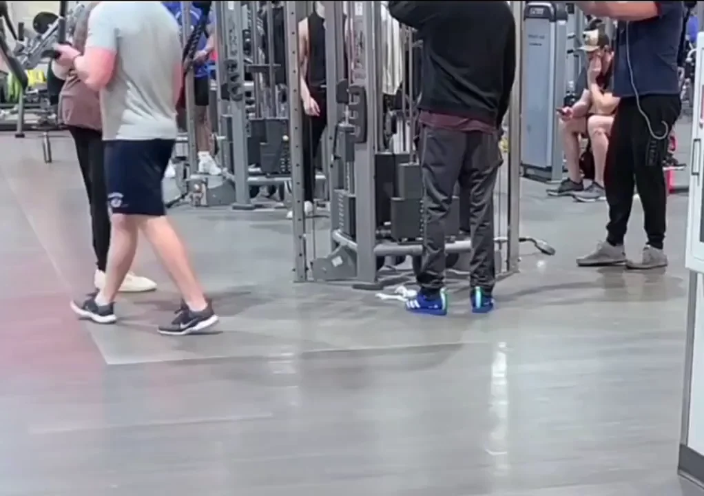 Gym Slut MILF's Stealthy Public Suck-Off: No One Saw Nothin ;)