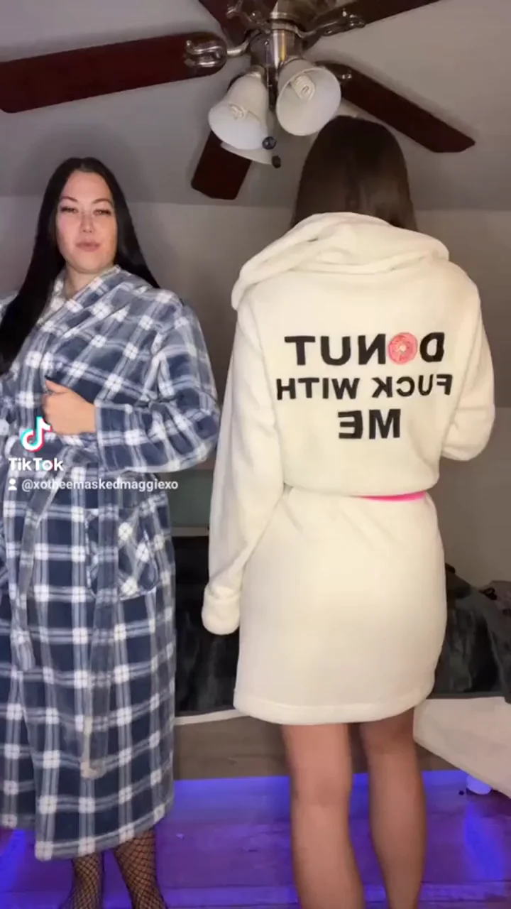 How to change outfits on tik tok