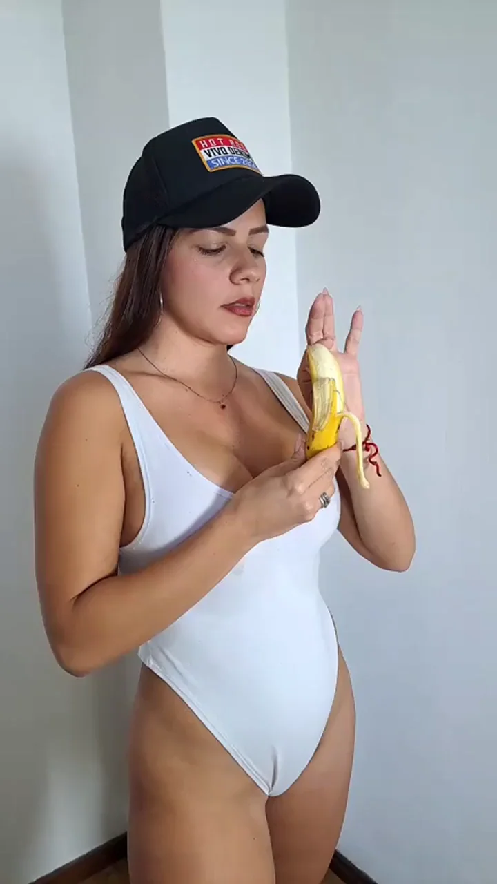 I love feeling your banana in my mouth