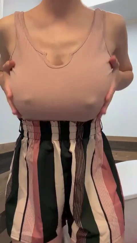 Busty Petite Babe's Hard Nipples Begging for Your Tongue 😍🍒