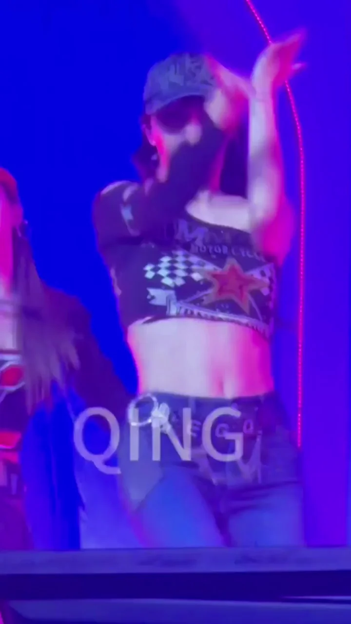 TWICE - Momo