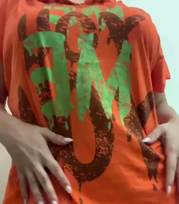 Big shirts always have the biggest surprises 😁³