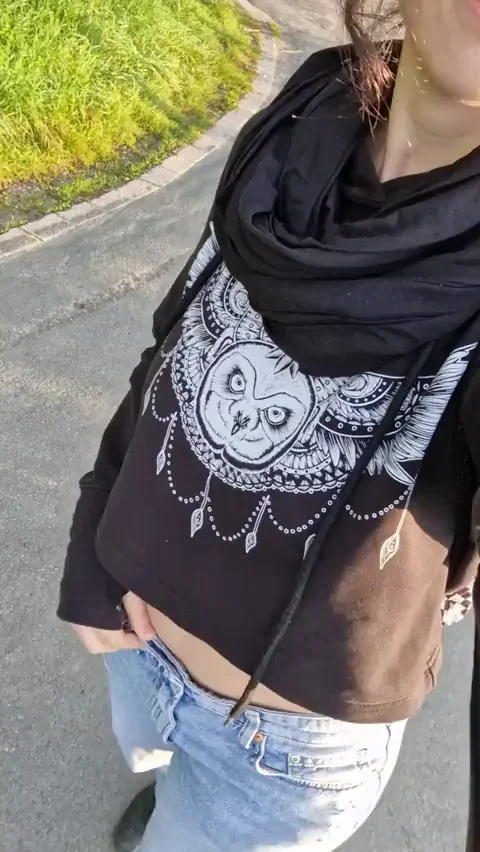 My Juicy MILF Boobs Need Fresh Air 😈🍈🍈