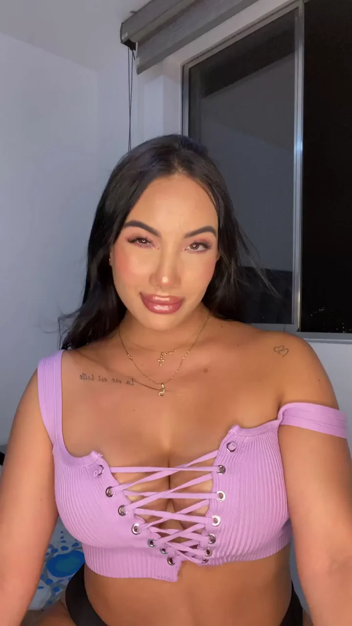 Latina MILF Fires Up 100% Playful Mode with Massive Tits Tease 🔥🍑