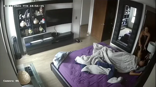 Morning Wood Wake-Up: Honey, Pound Me Awake! ??