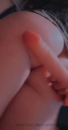 🍑 Petite Teen's Juicy Ass Tease with Dildo Play 😈 Barely Legal Kink Queen 🔥