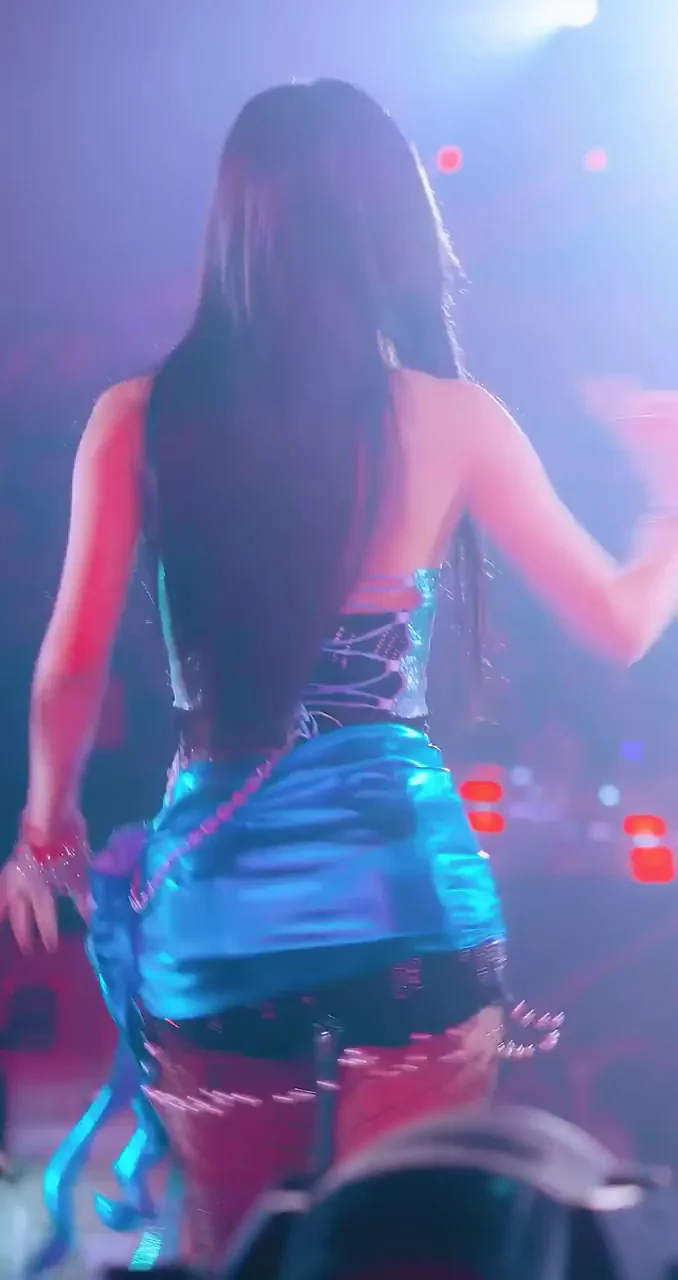 Karina's Shiny Ass Tease: aespa K-Pop Booty Quake