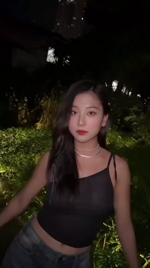 🌙 Sexy Nighttime Tease with Ex-CLC Seungyeon 💋