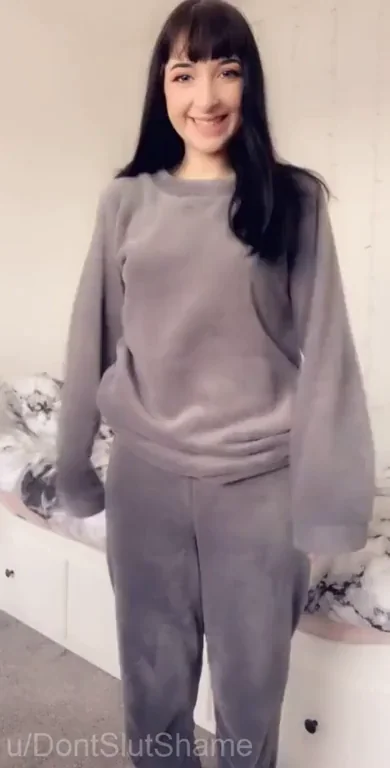 Baggy Clothes Hiding My Juicy Tits & Inked Pussy 😈🔥