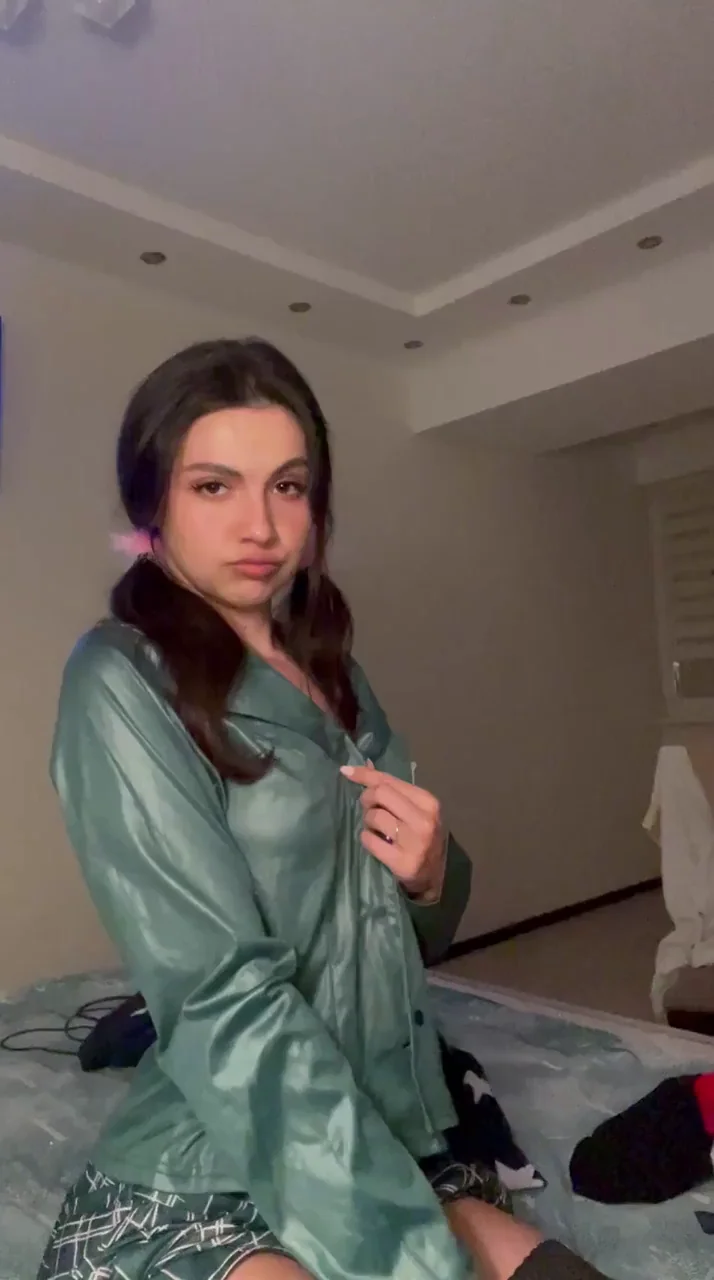 Nip-Suck Deal: Latina Tease in Shiny Green Drops Tits for Cock Worship