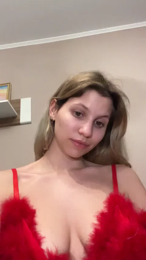 Just trying to get noticed amongst this glorious sea of nudes... ðŸ§