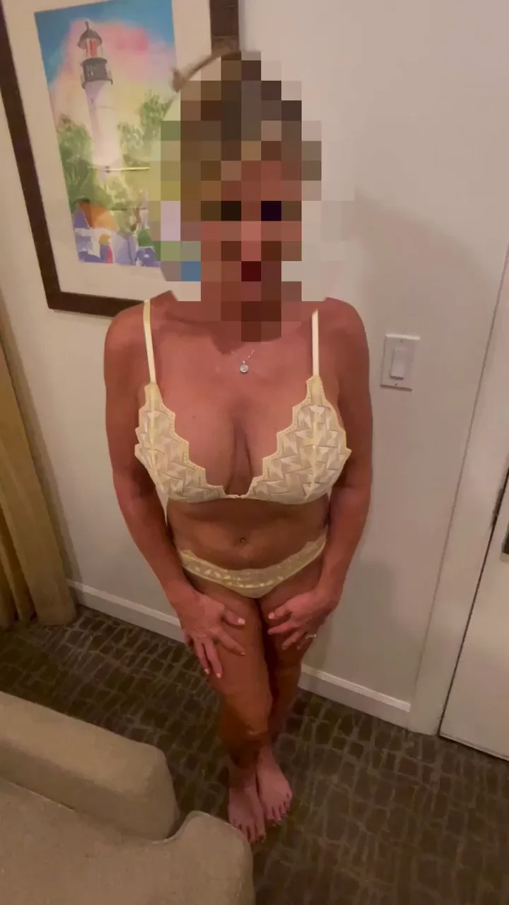 Titty Drop Tease: Dropping These Massive MILF Boobs! 🍈🍈💦