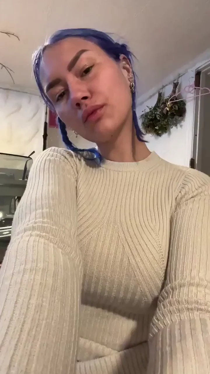Showing you my tits makes me horny