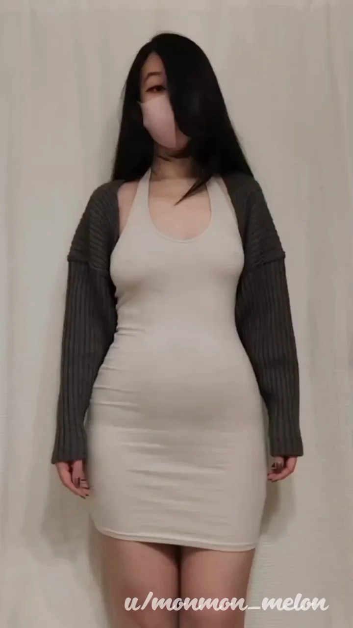 Date This No-Bra Asian Hottie with Perky Naturals? 🍈🔥