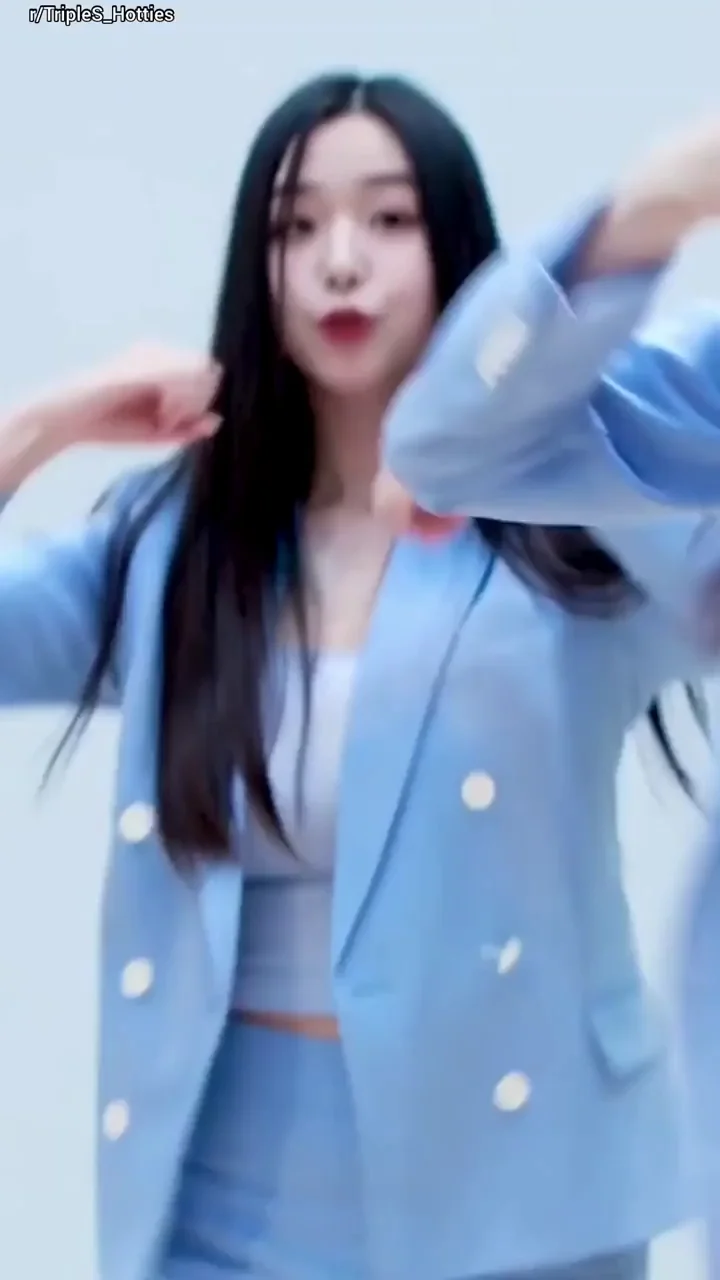 Kim Chaeyeon + Yoon Seoyeon