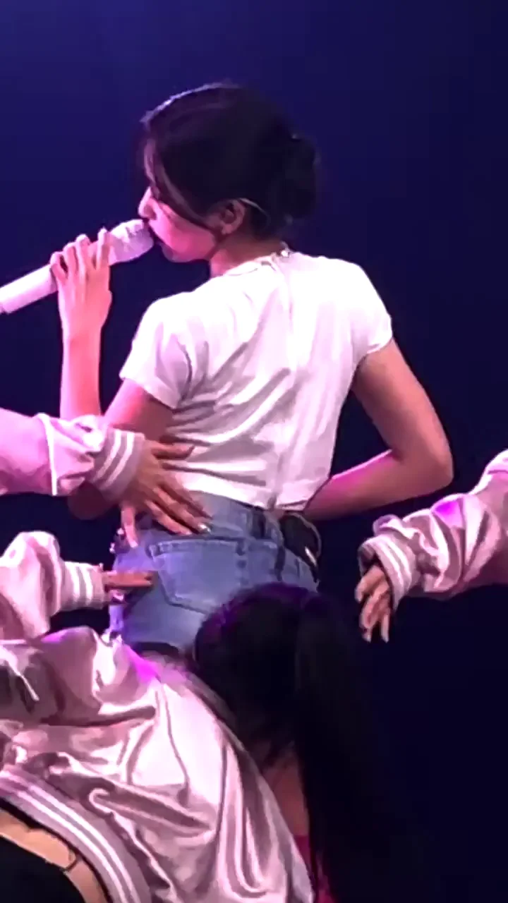 TWICE Mina's Slutty Stage Tease 🍑🔥